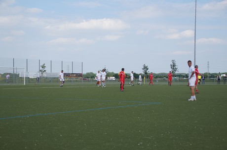 benefiz-fussballspiel