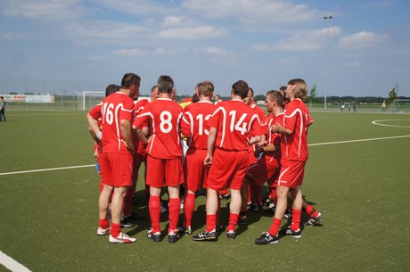 benefiz-fussballspiel