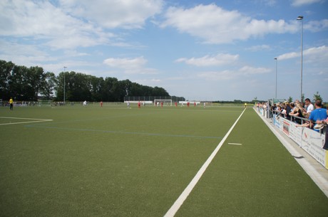 benefiz-fussballspiel