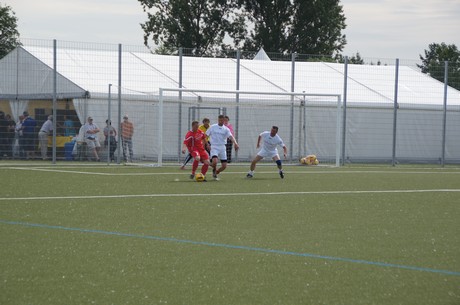 benefiz-fussballspiel