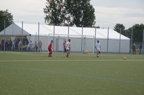 benefiz-fussballspiel