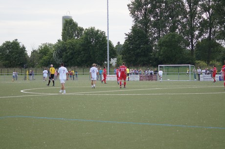 benefiz-fussballspiel
