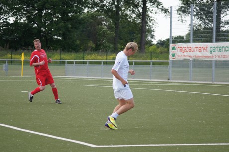 benefiz-fussballspiel
