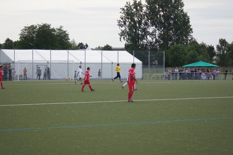benefiz-fussballspiel