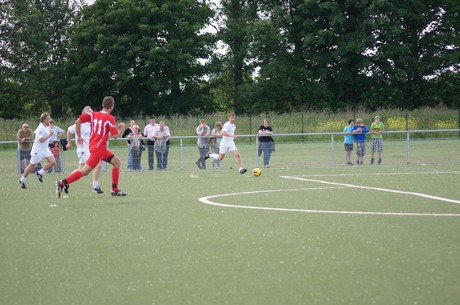 benefiz-fussballspiel