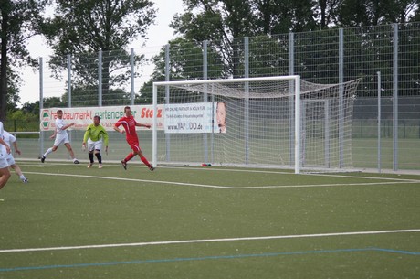 benefiz-fussballspiel