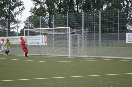 benefiz-fussballspiel