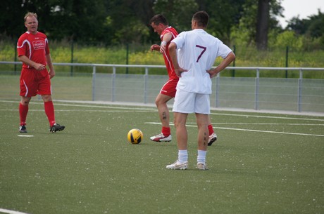 benefiz-fussballspiel
