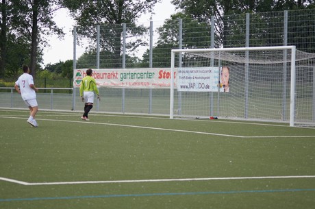 benefiz-fussballspiel
