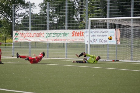benefiz-fussballspiel