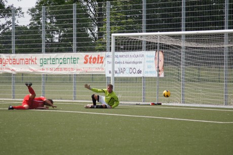 benefiz-fussballspiel