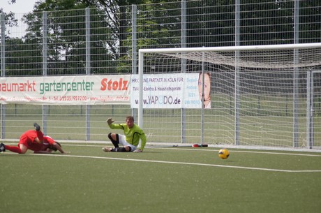 benefiz-fussballspiel