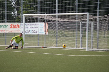 benefiz-fussballspiel
