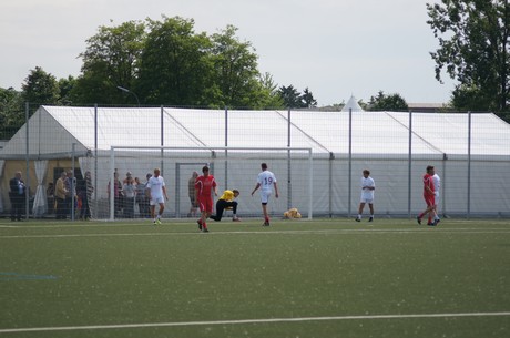 benefiz-fussballspiel