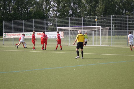 benefiz-fussballspiel