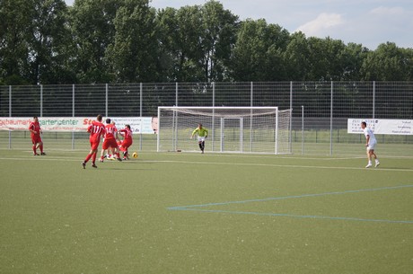 benefiz-fussballspiel