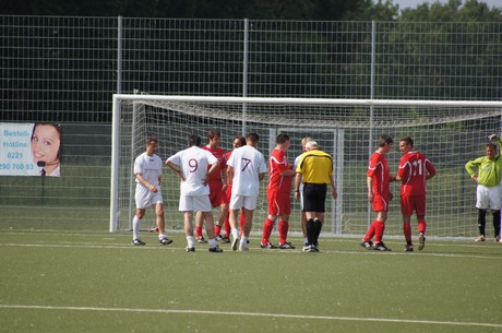 benefiz-fussballspiel