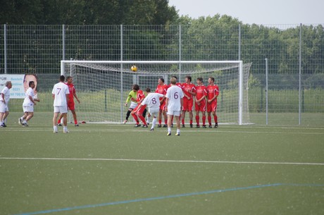 benefiz-fussballspiel