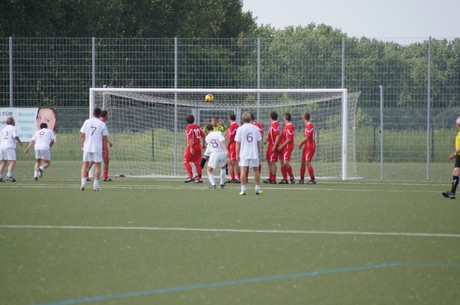 benefiz-fussballspiel