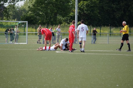benefiz-fussballspiel