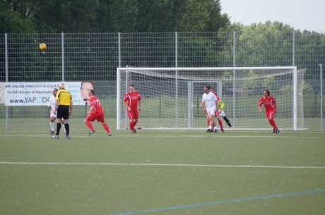 benefiz-fussballspiel