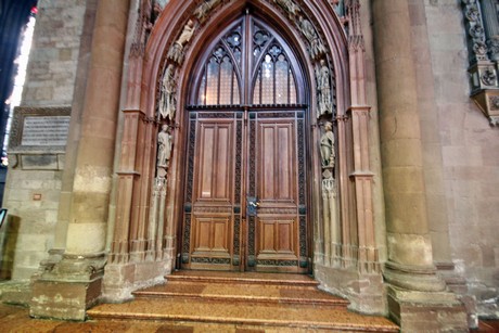 dom