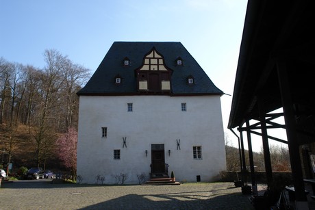 burg-overbach