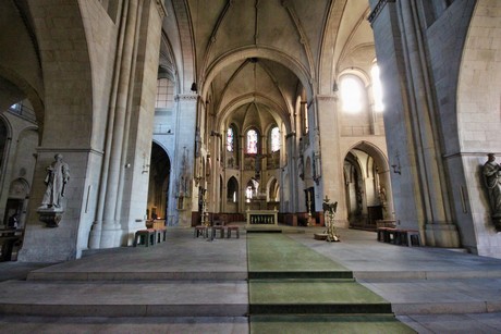 dom
