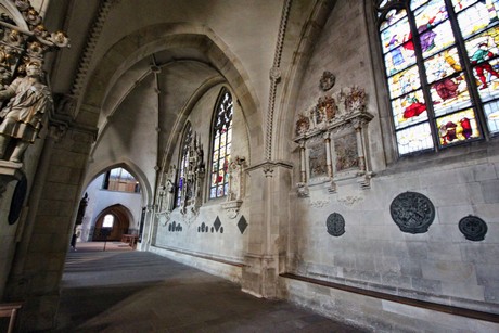 dom