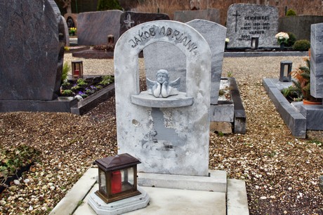 noervenich-friedhof
