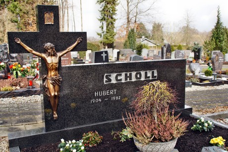 noervenich-friedhof