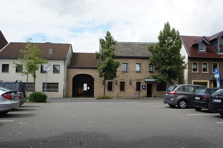 stommeln
