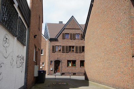stommeln