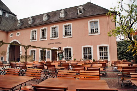 trier