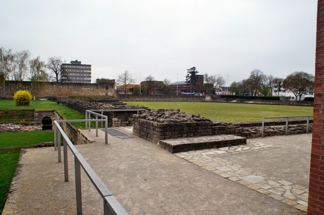 kaiserthermen