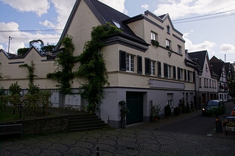 unkel