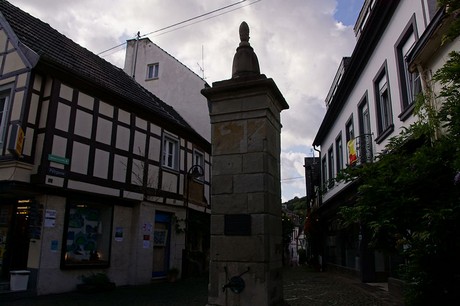 unkel