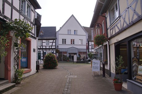 unkel