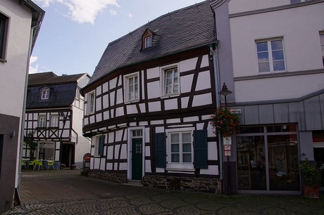 unkel
