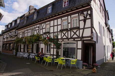 unkel