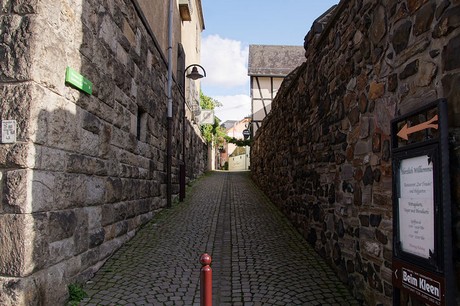 unkel