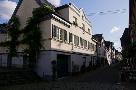 unkel