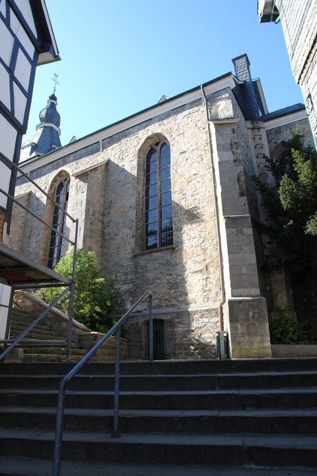 neviges-kirchplatz