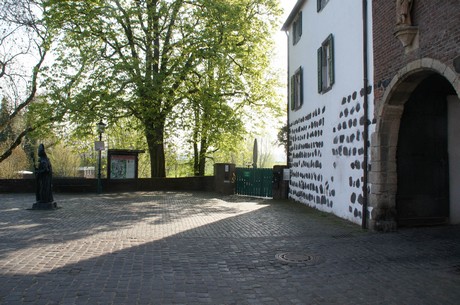 zons