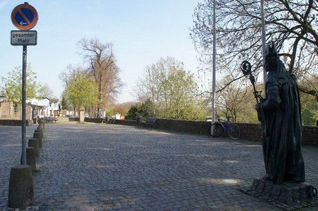 zons