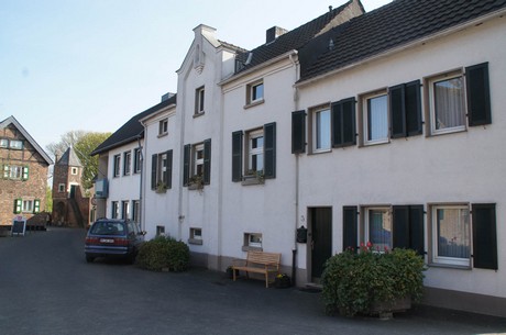 zons