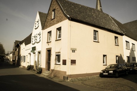 zons