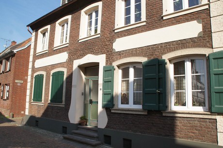 zons